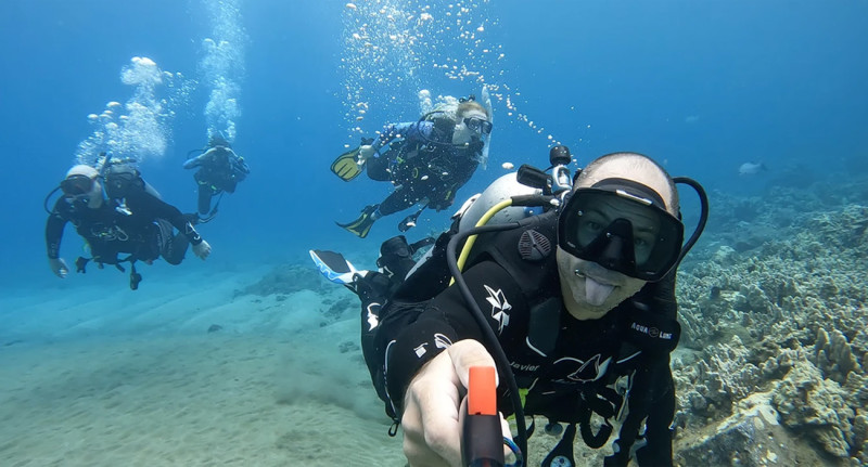 Guided Shore Dives